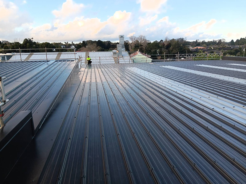 RTW Roofing provides roofing services from residential roofing and commercial roof repairs, new roofs and guttering – Kerikeri, Paihia, Russell, Kawakawa, Kaikohe & the Bay of Islands.